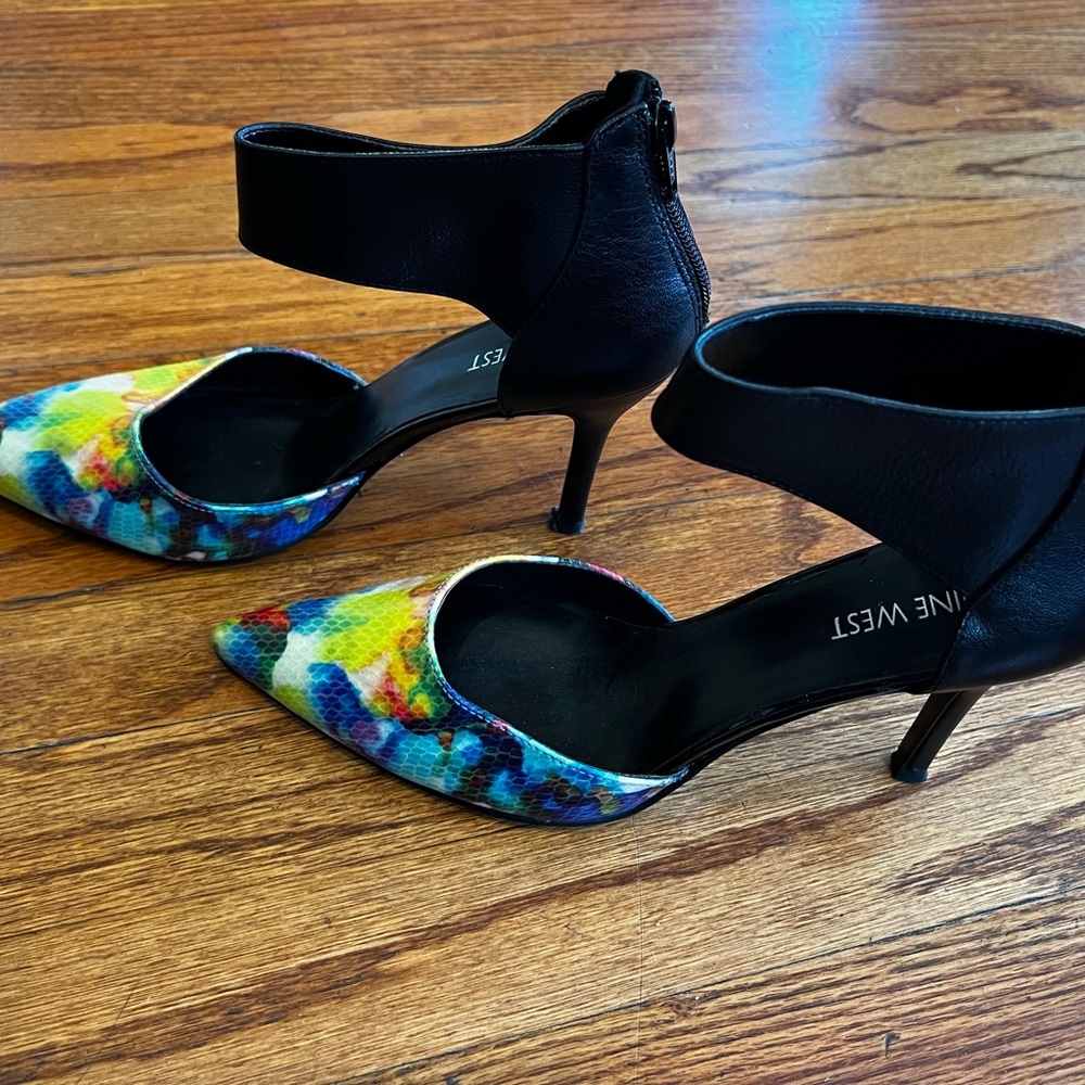Nine West multi color sandal